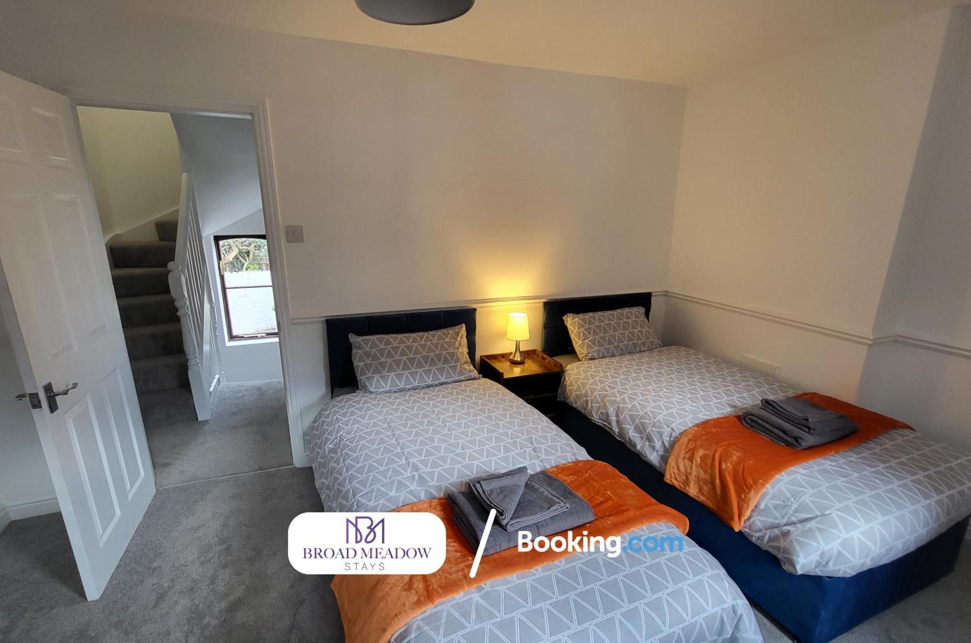 Last-Minute Offers L 3-Bed House By Broad Meadow Stays L Short Lets L Family, Business, Students L Lincoln L Parking Экстерьер фото