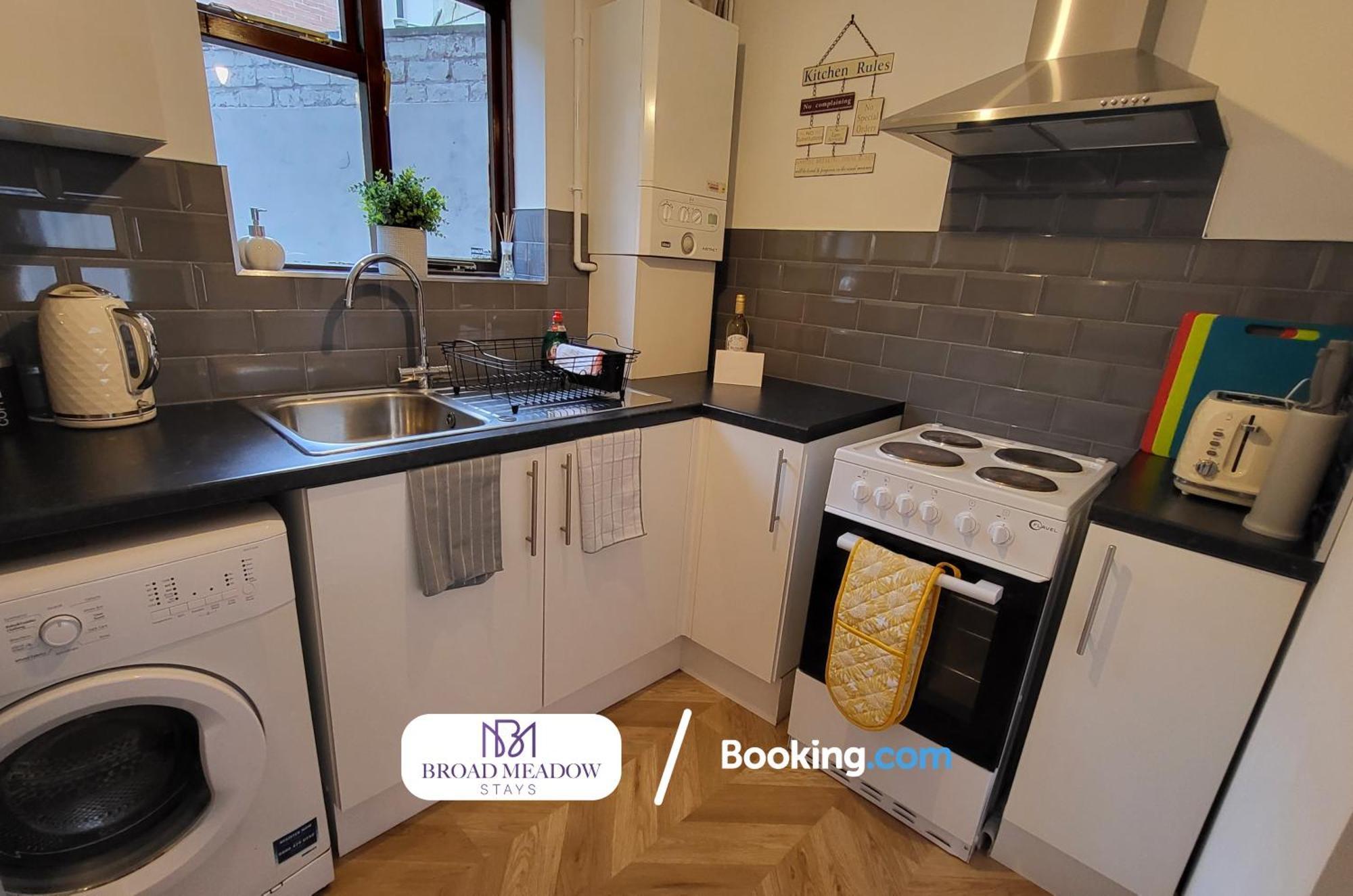 Last-Minute Offers L 3-Bed House By Broad Meadow Stays L Short Lets L Family, Business, Students L Lincoln L Parking Экстерьер фото